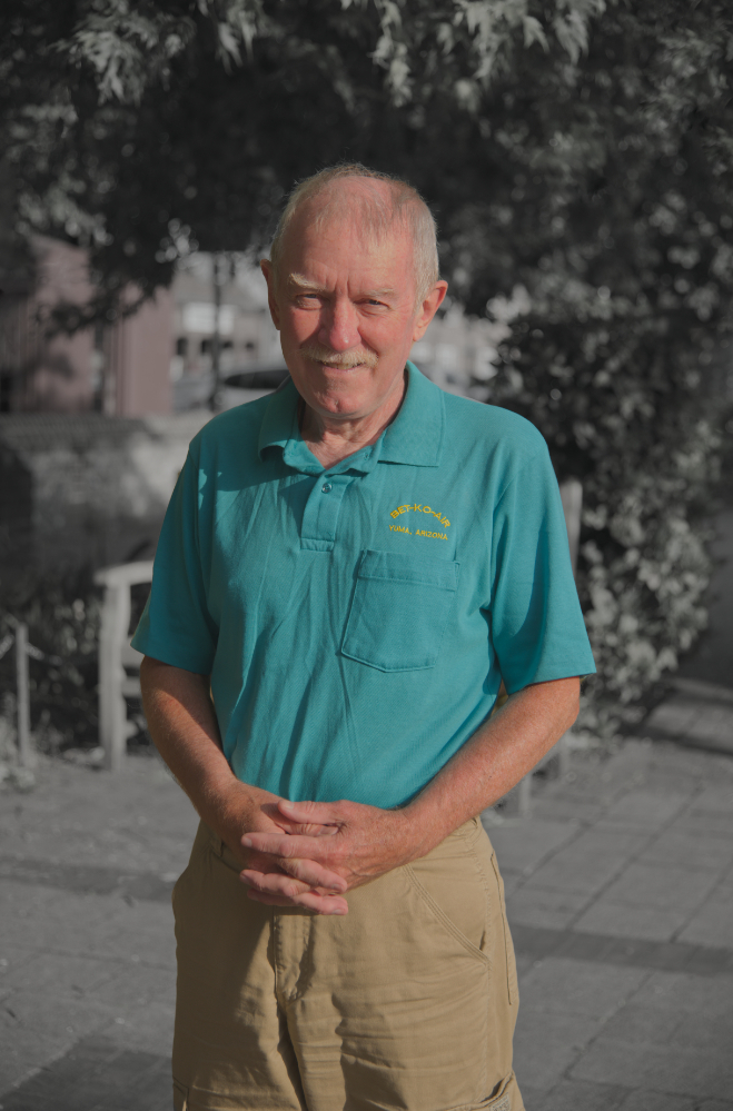 Portrait of Councillor Bob Dennay